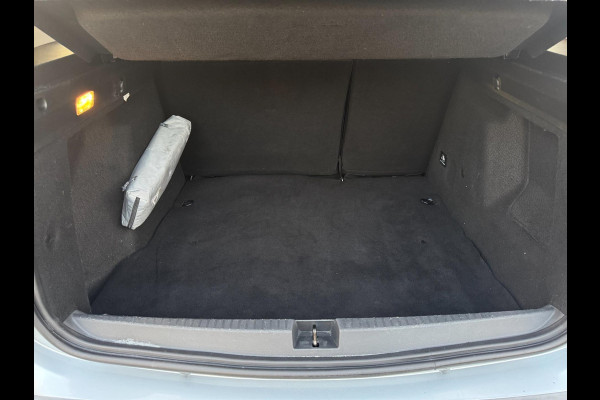 Dacia Duster 1.3 TCe Prestige TREKHAAK / CAMERA / PDC RONDOM / NAVIGATIE / LED / CARPLAY / PDC / NL AUTO