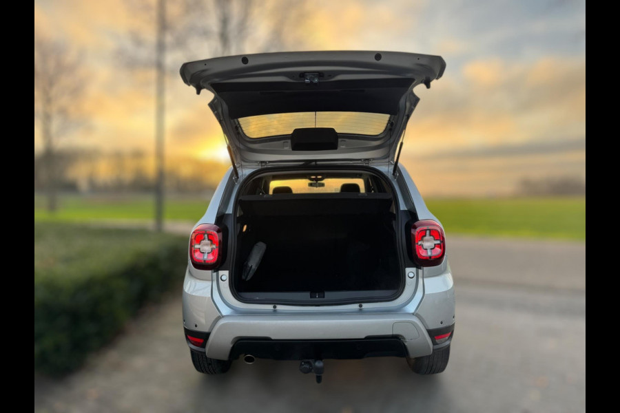 Dacia Duster 1.3 TCe Prestige TREKHAAK / CAMERA / PDC RONDOM / NAVIGATIE / LED / CARPLAY / PDC / NL AUTO