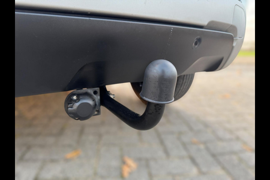 Dacia Duster 1.3 TCe Prestige TREKHAAK / CAMERA / PDC RONDOM / NAVIGATIE / LED / CARPLAY / PDC / NL AUTO