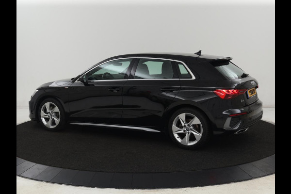 Audi A3 35 TFSI S edition | Carplay | Sportstoelen | Full LED | Navigatie | Half leder | Virtual Cockpit | Climate control | Parkeerhulp | Cruise control | Bluetooth | DAB | Sportstuur