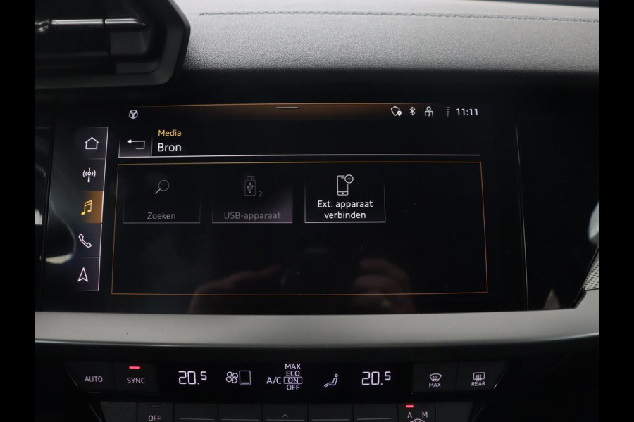 Audi A3 35 TFSI S edition | Carplay | Sportstoelen | Full LED | Navigatie | Half leder | Virtual Cockpit | Climate control | Parkeerhulp | Cruise control | Bluetooth | DAB | Sportstuur