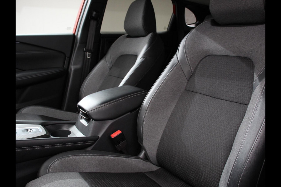 Nissan QASHQAI 1.3 MHEV Automaat N-Connecta | Navigatie | Climate Control | Sfeerverlichting | Camera 360 | Led | Dab | Verwarmde voorstoelen | Adaptive Cruise Control | Digitale Cockpit | Lichtmetalen Velgen