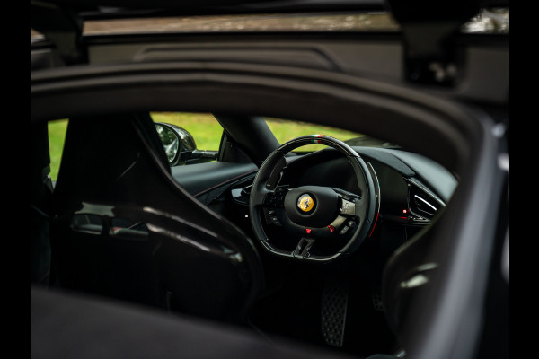 Ferrari 12Cilindri 6.5 V12 | Full carbon | Lift | Airbrushed Shields | Burmester | Atelier