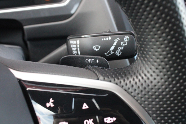 Volkswagen Tiguan 1.4 TSI 245PK eHybrid R-LINE BUSINESS + | BEKLEDING LEDER VIENNA | PANORAMISCH SCHUIF/KANTEL DAK | ELEKTRISCH WEGKLAPENBARE TREKHAAK | R-LINE INTERIEUR/EXTERIEUR | VERWARMBARE VOORSTOELEN/STUUR | ELEKTRISCH BEDIENBARE VOORSTOELEN MET GEHEUGEN FUNCTIE | AKOESTISCH GLAS GETINT | KEYLESS ACCESS/START | ELEKTRISCH BEDIENABRE ACHTERKLEP | DAKSPOILER R-LINE | SFEER VERLICHTING | RIJASSISTENT PAKKET O.A. LANE ASSIST EN ADAPTIVE CRUISE CONTROL EN DODEHOEK DETECTIE | NAVIGATIE | APPLE CARPLAY/ANDROID AUTO | DAB+ RADIO | LED MATRIX KOPLAMPEN (IQ LIGHT) | DRAADLOZE TELEFOONLADER