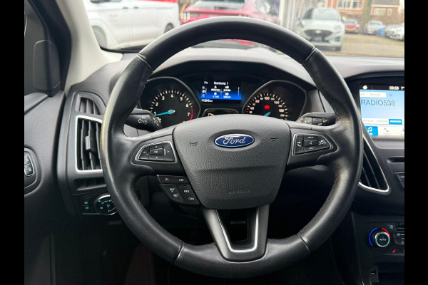 Ford FOCUS Wagon 1.5 Ecoboost Titanium 150pk 17 inch Velgen | Wegklapbare haak | Stoelverwarming | Navigatie | SYNC 3 | Voorruit verwarming | Cruise control