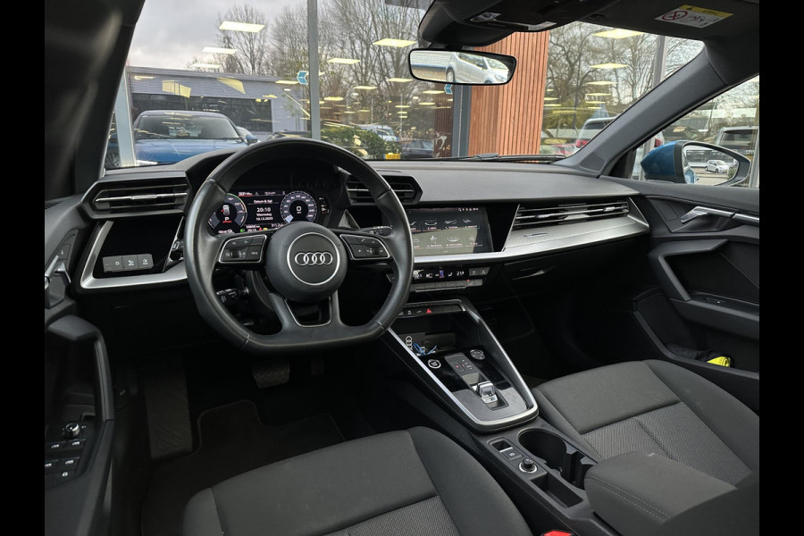Audi A3 Sportback 40 TFSI e Edition 204 PK Panoramadak Adaptive Cruise LED DAB+