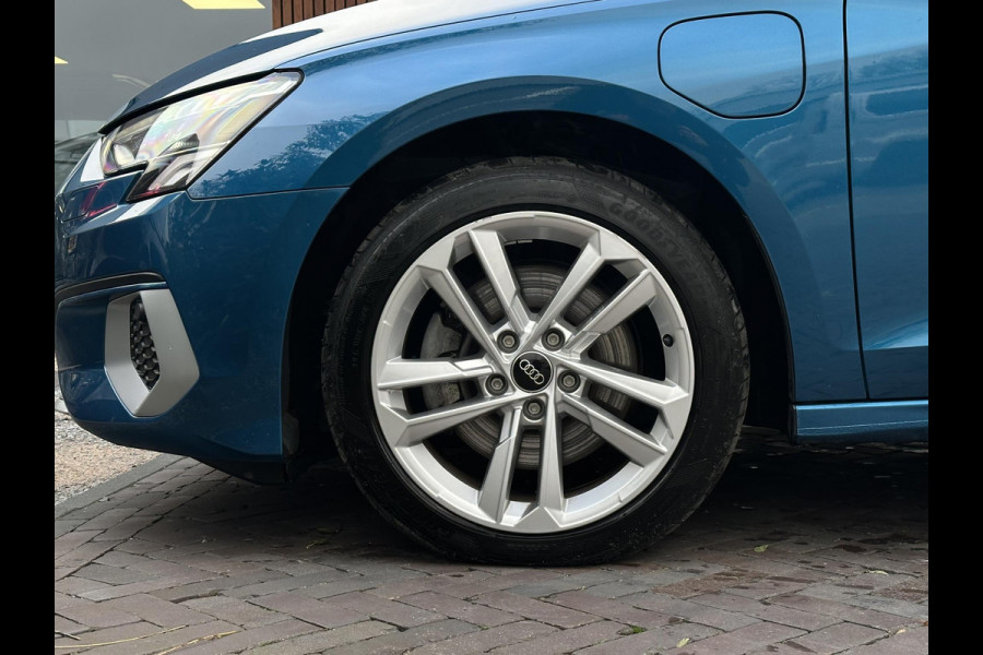 Audi A3 Sportback 40 TFSI e Edition 204 PK Panoramadak Adaptive Cruise LED DAB+