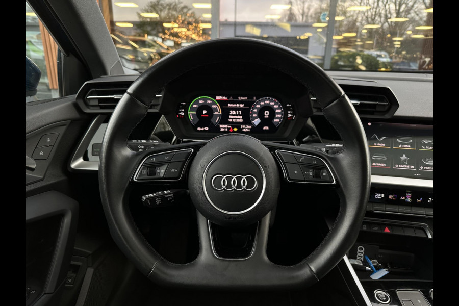 Audi A3 Sportback 40 TFSI e Edition 204 PK Panoramadak Adaptive Cruise LED DAB+