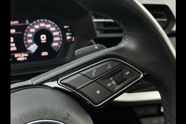 Audi A3 Sportback 40 TFSI e Edition 204 PK Panoramadak Adaptive Cruise LED DAB+
