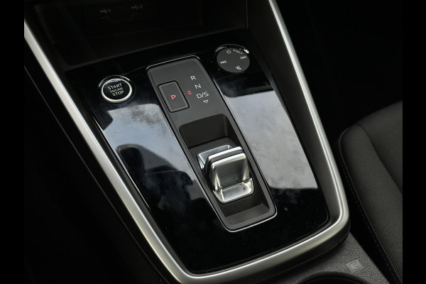 Audi A3 Sportback 40 TFSI e Edition 204 PK Panoramadak Adaptive Cruise LED DAB+