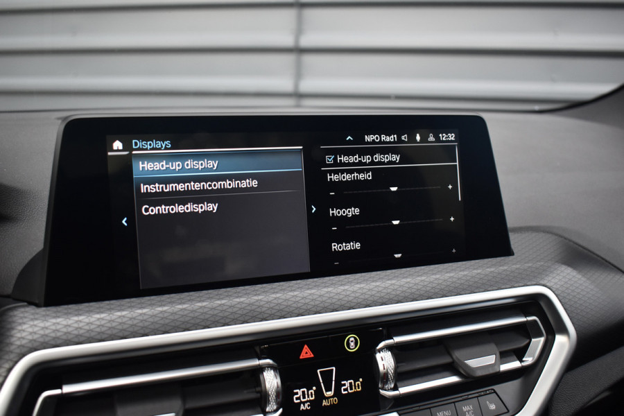 BMW X3 xDrive30e M Sport Shadow | Pano | Laser | Head-Up | Trekhaak | CarPlay | Stuur+Stoelverwarming |