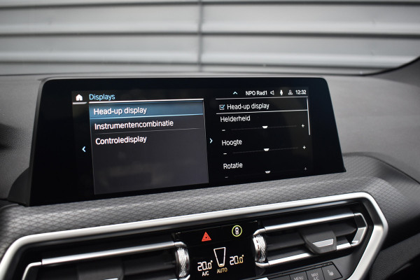 BMW X3 xDrive30e M Sport Shadow | Pano | Laser | Head-Up | Trekhaak | CarPlay | Stuur+Stoelverwarming |