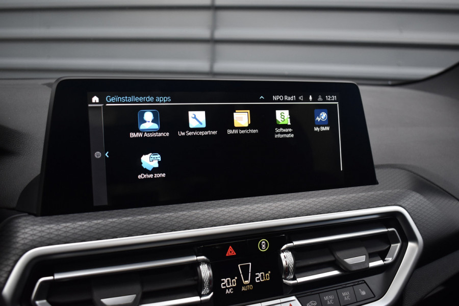 BMW X3 xDrive30e M Sport Shadow | Pano | Laser | Head-Up | Trekhaak | CarPlay | Stuur+Stoelverwarming |