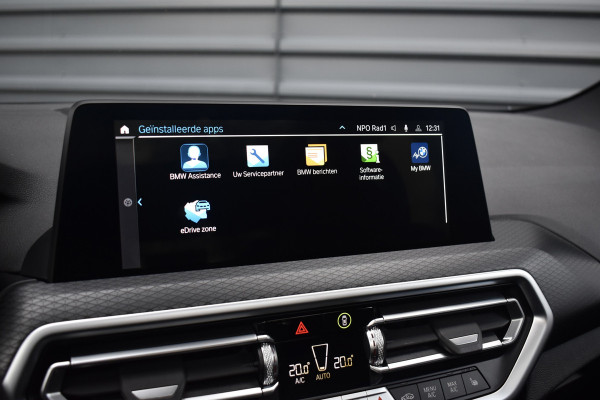 BMW X3 xDrive30e M Sport Shadow | Pano | Laser | Head-Up | Trekhaak | CarPlay | Stuur+Stoelverwarming |