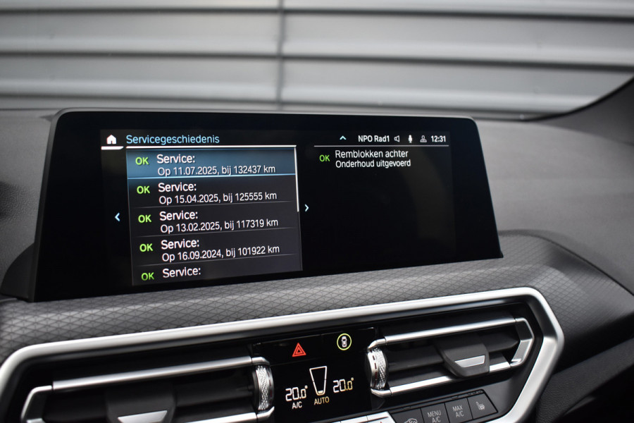 BMW X3 xDrive30e M Sport Shadow | Pano | Laser | Head-Up | Trekhaak | CarPlay | Stuur+Stoelverwarming |