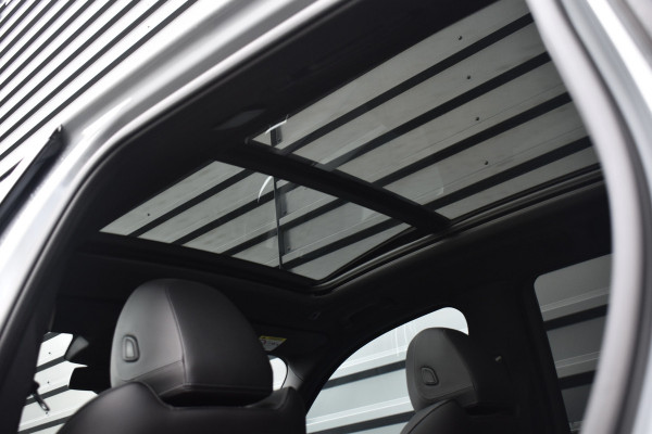 BMW X3 xDrive30e M Sport Shadow | Pano | Laser | Head-Up | Trekhaak | CarPlay | Stuur+Stoelverwarming |