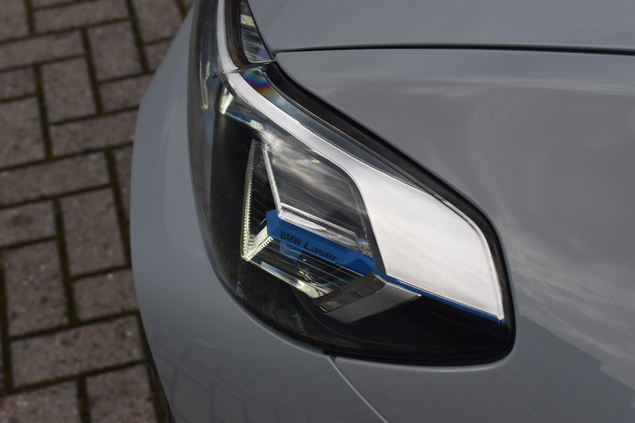 BMW X3 xDrive30e M Sport Shadow | Pano | Laser | Head-Up | Trekhaak | CarPlay | Stuur+Stoelverwarming |