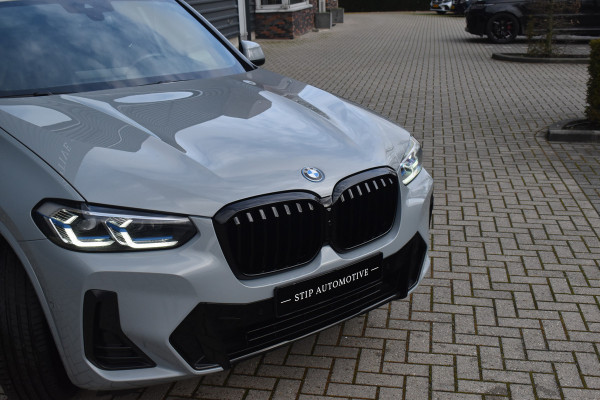 BMW X3 xDrive30e M Sport Shadow | Pano | Laser | Head-Up | Trekhaak | CarPlay | Stuur+Stoelverwarming |