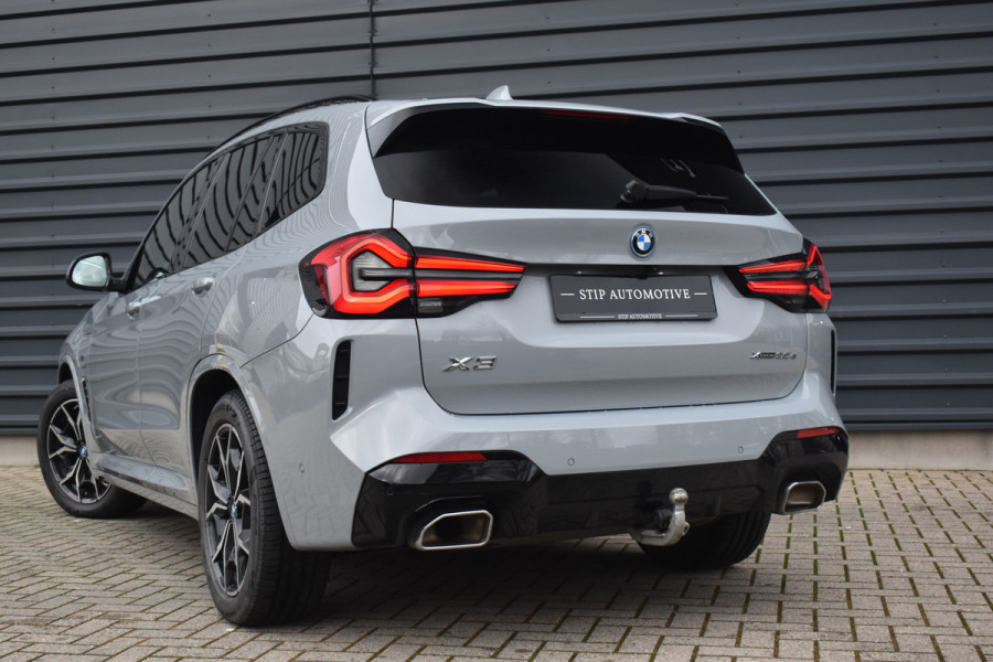 BMW X3 xDrive30e M Sport Shadow | Pano | Laser | Head-Up | Trekhaak | CarPlay | Stuur+Stoelverwarming |