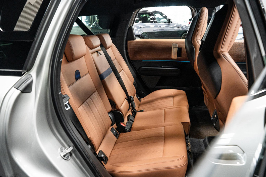 MINI Countryman 1.5 C Favoured M *Panorama / Head-up Display / Keyless Entry / Apple Carplay / LED-verlichting*