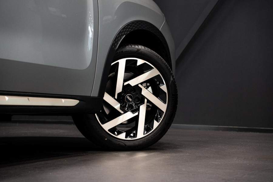 MINI Countryman 1.5 C Favoured M *Panorama / Head-up Display / Keyless Entry / Apple Carplay / LED-verlichting*