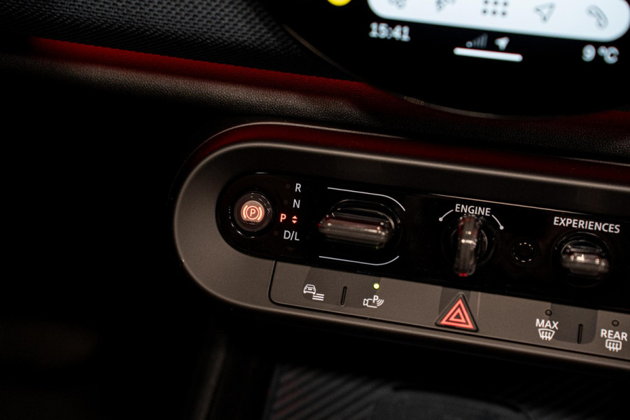 MINI Countryman 1.5 C Favoured M *Panorama / Head-up Display / Keyless Entry / Apple Carplay / LED-verlichting*