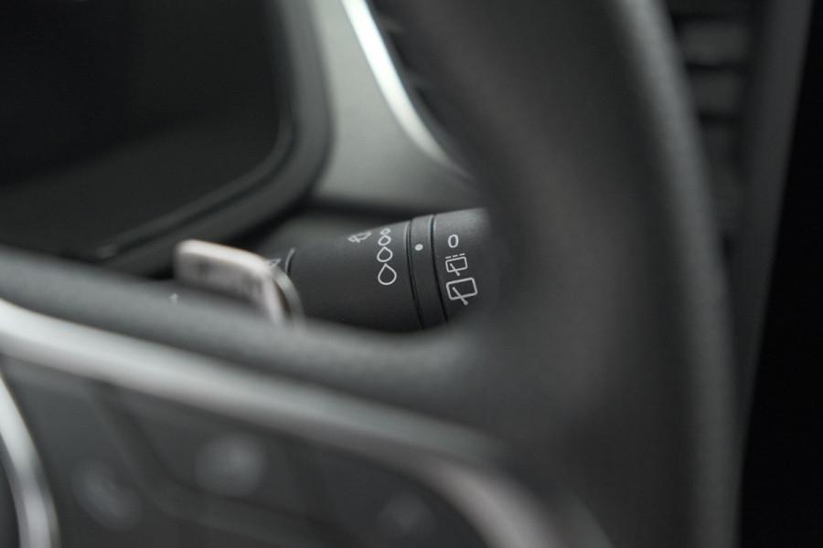 Renault Captur Mild Hybrid 160 EDC Techno | Pack Winter | Camera | Adaptieve Cruise Control | Apple Carplay