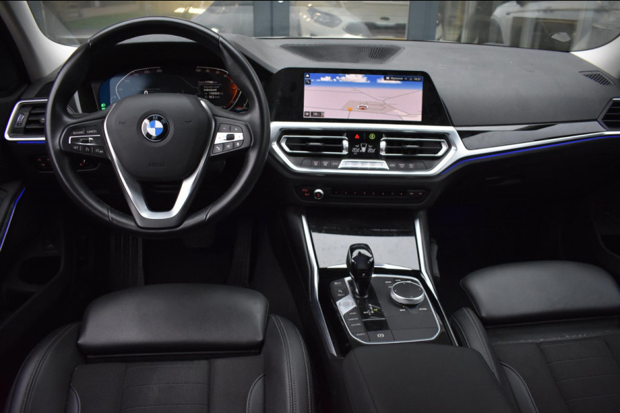 BMW 3 Serie Touring 318i High Executive Sport Line | TREKHAAK | APPLE CARPLAY | NAP | DEALER ONDERHOUDEN | ANDROID AUTO