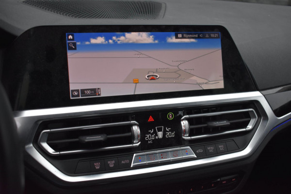 BMW 3 Serie Touring 318i High Executive Sport Line | TREKHAAK | APPLE CARPLAY | NAP | DEALER ONDERHOUDEN | ANDROID AUTO