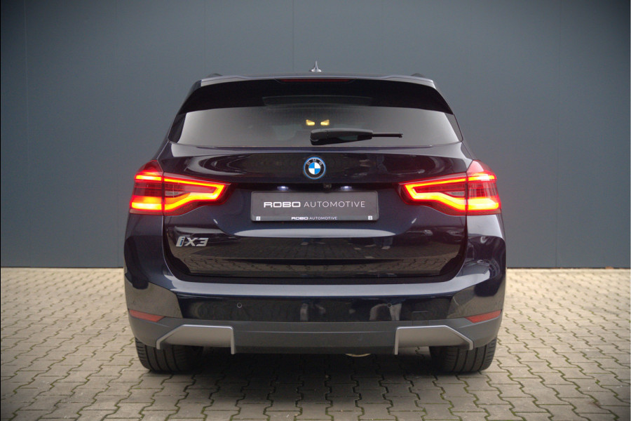 BMW iX3 High Executive 80 kWh | Panoramadak | Keyless | Stoelverwarming | Harman Kardon | Memory Seat | Head-Up Display | 360 Camera | Ambiance Verlichting | Trekhaak | Adaptive LED | Elektrische Stoelen | Apple Carplay |