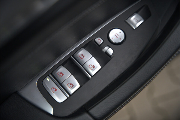 BMW iX3 High Executive 80 kWh | Panoramadak | Keyless | Stoelverwarming | Harman Kardon | Memory Seat | Head-Up Display | 360 Camera | Ambiance Verlichting | Trekhaak | Adaptive LED | Elektrische Stoelen | Apple Carplay |