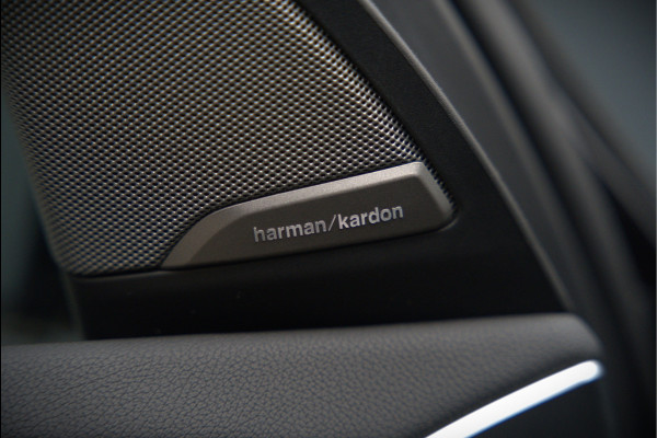 BMW iX3 High Executive 80 kWh | Panoramadak | Keyless | Stoelverwarming | Harman Kardon | Memory Seat | Head-Up Display | 360 Camera | Ambiance Verlichting | Trekhaak | Adaptive LED | Elektrische Stoelen | Apple Carplay |