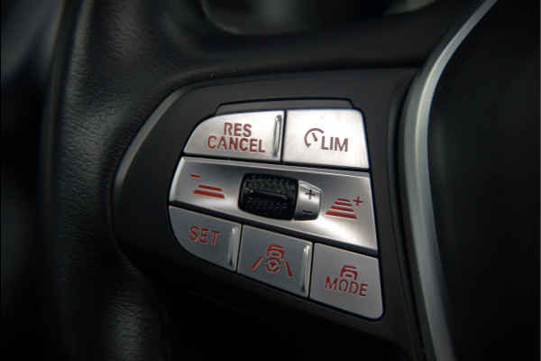 BMW iX3 High Executive 80 kWh | Panoramadak | Keyless | Stoelverwarming | Harman Kardon | Memory Seat | Head-Up Display | 360 Camera | Ambiance Verlichting | Trekhaak | Adaptive LED | Elektrische Stoelen | Apple Carplay |