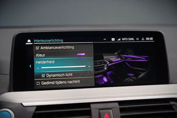 BMW iX3 High Executive 80 kWh | Panoramadak | Keyless | Stoelverwarming | Harman Kardon | Memory Seat | Head-Up Display | 360 Camera | Ambiance Verlichting | Trekhaak | Adaptive LED | Elektrische Stoelen | Apple Carplay |