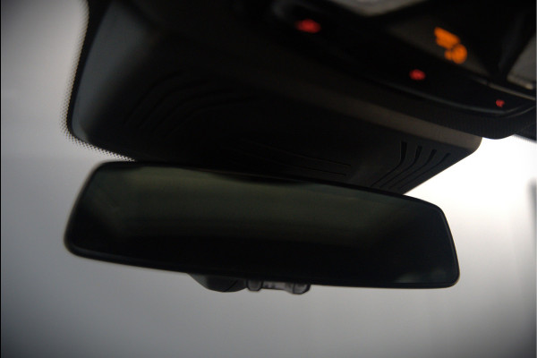 BMW iX3 High Executive 80 kWh | Panoramadak | Keyless | Stoelverwarming | Harman Kardon | Memory Seat | Head-Up Display | 360 Camera | Ambiance Verlichting | Trekhaak | Adaptive LED | Elektrische Stoelen | Apple Carplay |