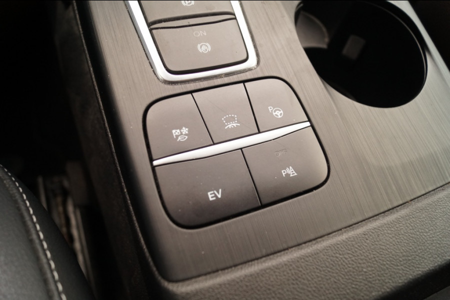 Ford Kuga 2.5 PHEV Titanium X -NAVI-ECC-PDC-