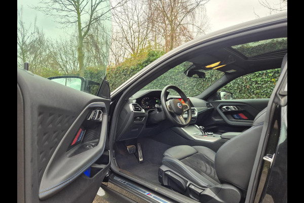 BMW 2 Serie M Sport Coupé 50-jahre Edition Fabrieksgarantie Schuifdak NAP NL CarPlay Camera 100% Dealeronderhouden RIJKLAAR