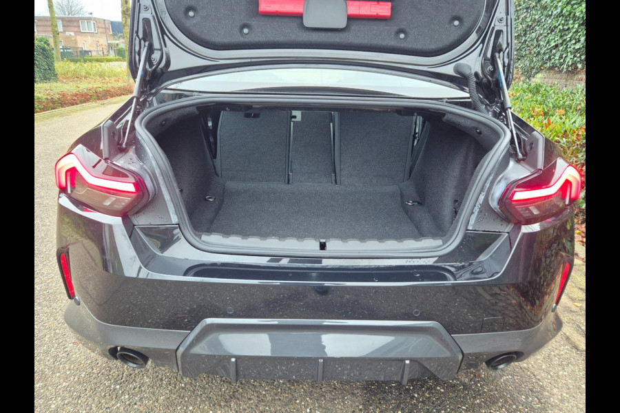 BMW 2 Serie M Sport Coupé 50-jahre Edition Fabrieksgarantie Schuifdak NAP NL CarPlay Camera 100% Dealeronderhouden RIJKLAAR