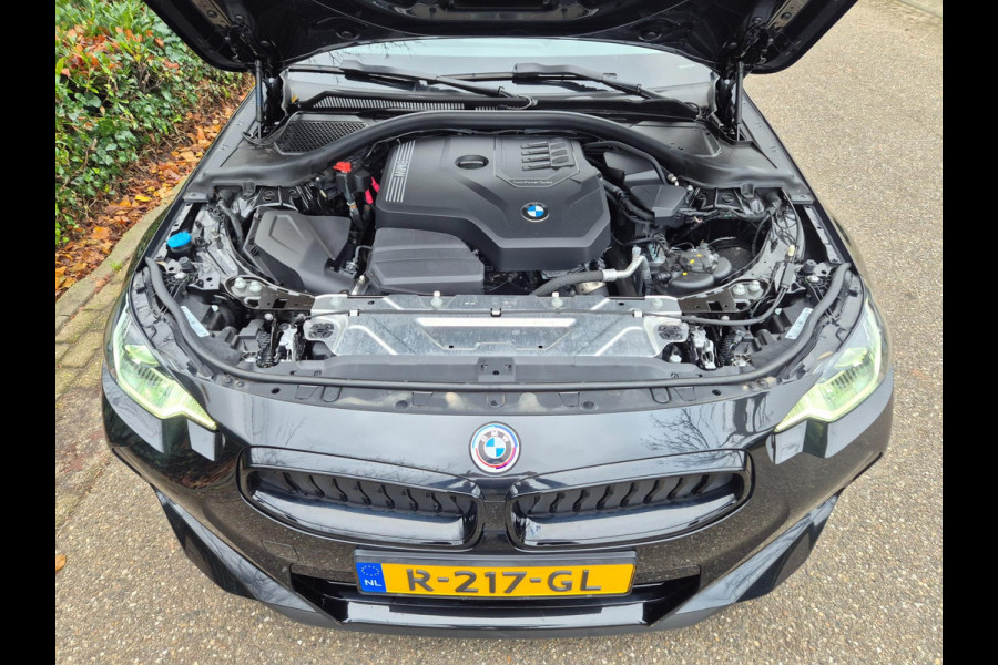 BMW 2 Serie M Sport Coupé 50-jahre Edition Fabrieksgarantie Schuifdak NAP NL CarPlay Camera 100% Dealeronderhouden RIJKLAAR