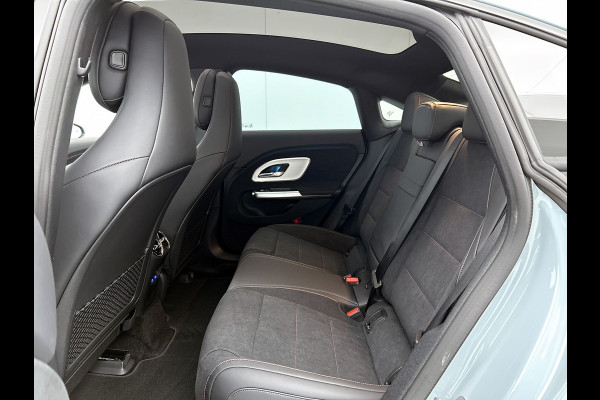 Mercedes-Benz CLA-Klasse 250+ Launch Edition 85 kWh | Smartphone integratie | Antidiefstal pakket URBAN GUARD | Warmtepomp | Adaptieve Cruisecontrol | Memorypakket | 19 inch AMG velgen | Sierdelen aluminium |