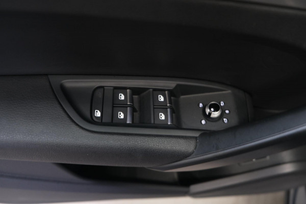 Audi Q5 2.0 TDI quattro Design Pro Line Plus Automaat - N.A.P. Airco, Cruise, Navi, PDC, Camera, Trekhaak.