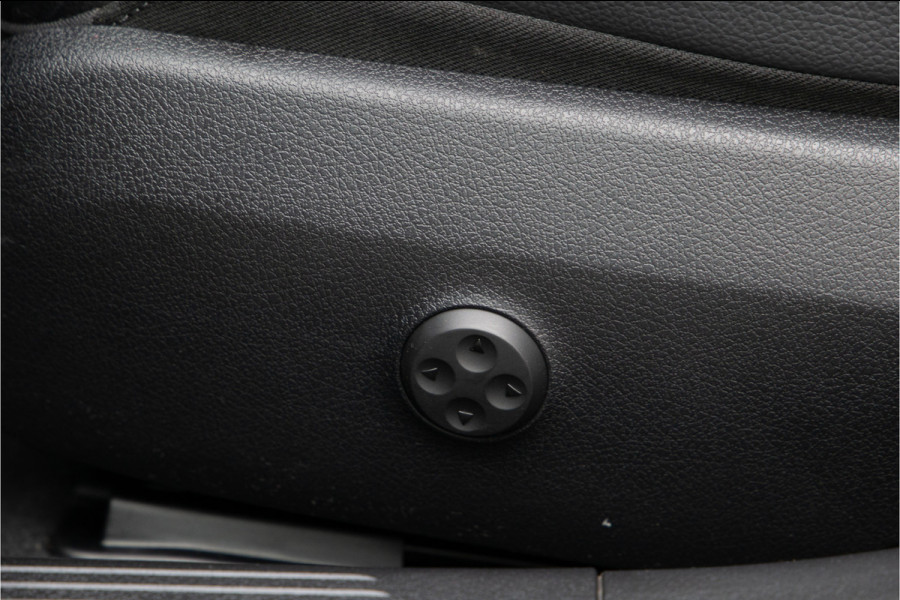 Mercedes-Benz C-Klasse Estate 300 e AMG Premium Plus, Pano, Leder, Head-up, Trekhaak 2022