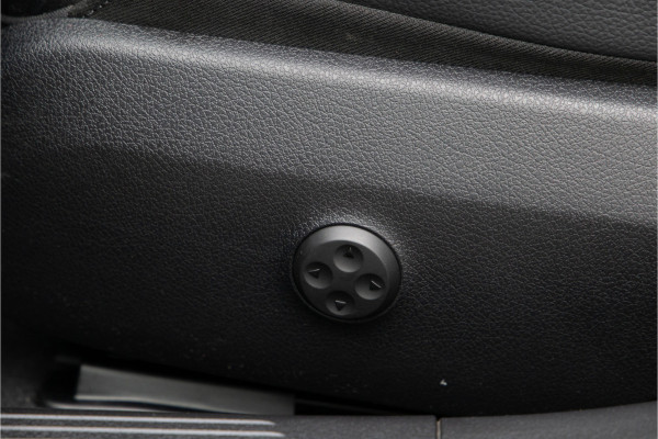 Mercedes-Benz C-Klasse Estate 300 e AMG Premium Plus, Pano, Leder, Head-up, Trekhaak 2022