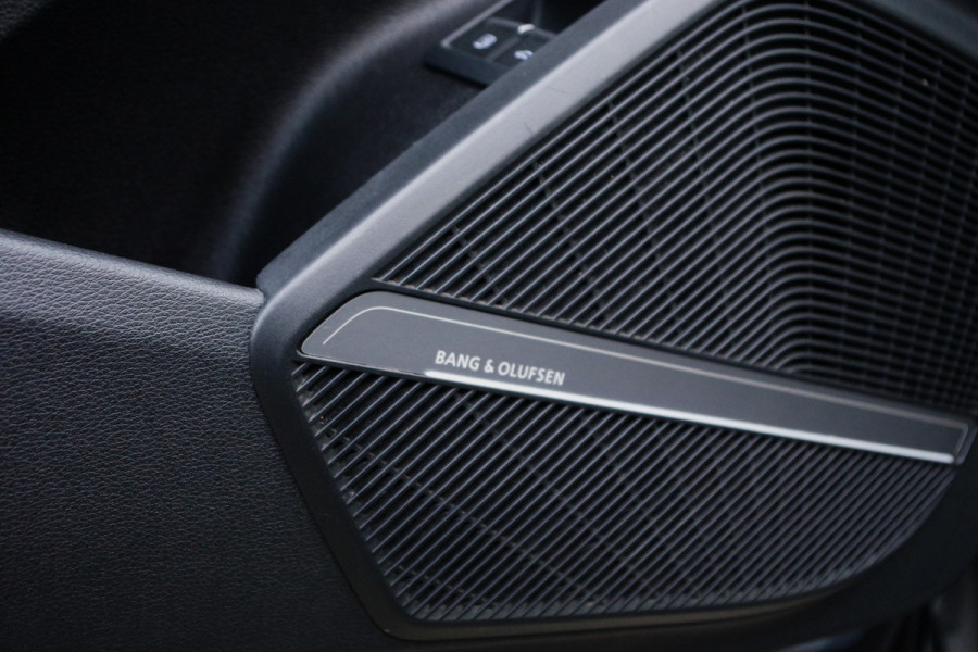 Audi Q5 55 TFSI e 367 PK S-Line Edition PHEV, RS-Leder, Luchtvering, B&O Sound, 360 Camera, Panoramadak,