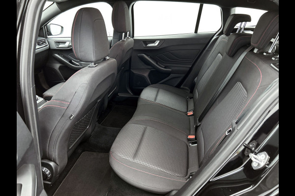 Ford FOCUS Wagon 1.0 EcoBoost Hybrid ST Line Business (NAVIGATIE, CAMERA. CARPLAY, PDC, 1e EIGENAAR, GOED ONDERHOUDEN)