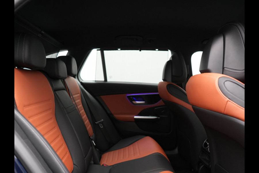 Mercedes-Benz C-Klasse Estate 300 e AMG Line Plug In Hybrid 313pk Dealer O.H. PHEV | Adaptive Cruise | Head Up | Camera | Digital LED | Bi Color Lederen Sportstoelen Verwarmd | Apple Carplay | Sfeerverlichting | Virtual | Navigatie | DAB |
