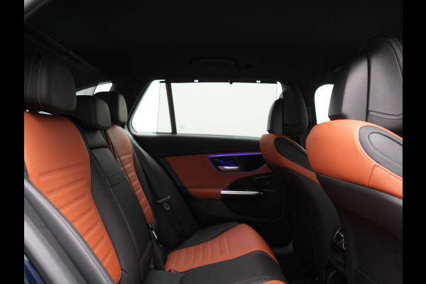 Mercedes-Benz C-Klasse Estate 300 e AMG Line Plug In Hybrid 313pk Dealer O.H. PHEV | Adaptive Cruise | Head Up | Camera | Digital LED | Bi Color Lederen Sportstoelen Verwarmd | Apple Carplay | Sfeerverlichting | Virtual | Navigatie | DAB |