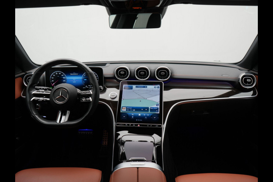 Mercedes-Benz C-Klasse Estate 300 e AMG Line Plug In Hybrid 313pk Dealer O.H. PHEV | Adaptive Cruise | Head Up | Camera | Digital LED | Bi Color Lederen Sportstoelen Verwarmd | Apple Carplay | Sfeerverlichting | Virtual | Navigatie | DAB |