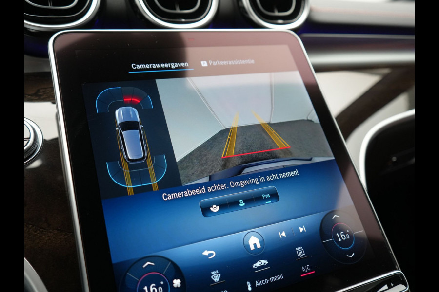Mercedes-Benz C-Klasse Estate 300 e AMG Line Plug In Hybrid 313pk Dealer O.H. PHEV | Adaptive Cruise | Head Up | Camera | Digital LED | Bi Color Lederen Sportstoelen Verwarmd | Apple Carplay | Sfeerverlichting | Virtual | Navigatie | DAB |