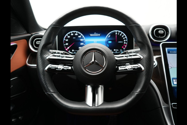 Mercedes-Benz C-Klasse Estate 300 e AMG Line Plug In Hybrid 313pk Dealer O.H. PHEV | Adaptive Cruise | Head Up | Camera | Digital LED | Bi Color Lederen Sportstoelen Verwarmd | Apple Carplay | Sfeerverlichting | Virtual | Navigatie | DAB |